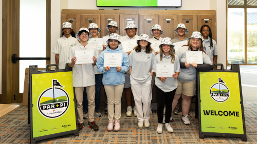 The students of the 2026 Par + Pi program in a group photo