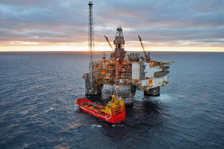 Heidrun was developed with a floating concrete platform (tension leg platform).