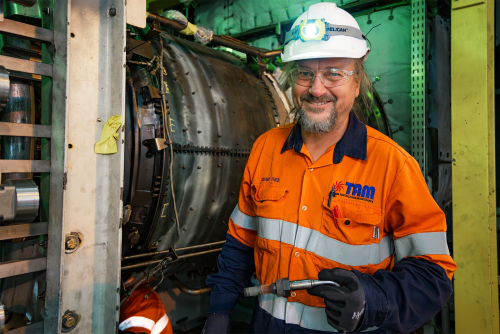 Maintenance worker at APLNG