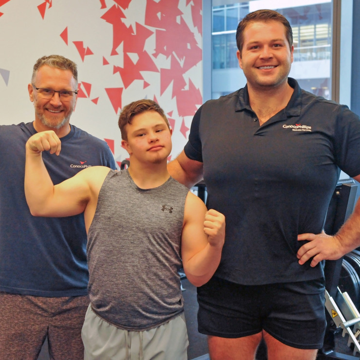 Chris Kocurek, left, Cameron Kocurek and trainer Nathan Kennedy.